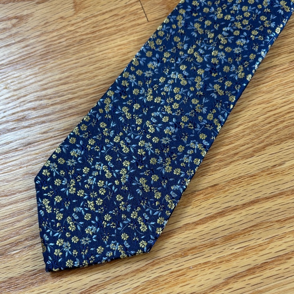 Banana Republic Navy and Gold Floral Tie